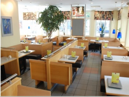 照片: Curry-Palast